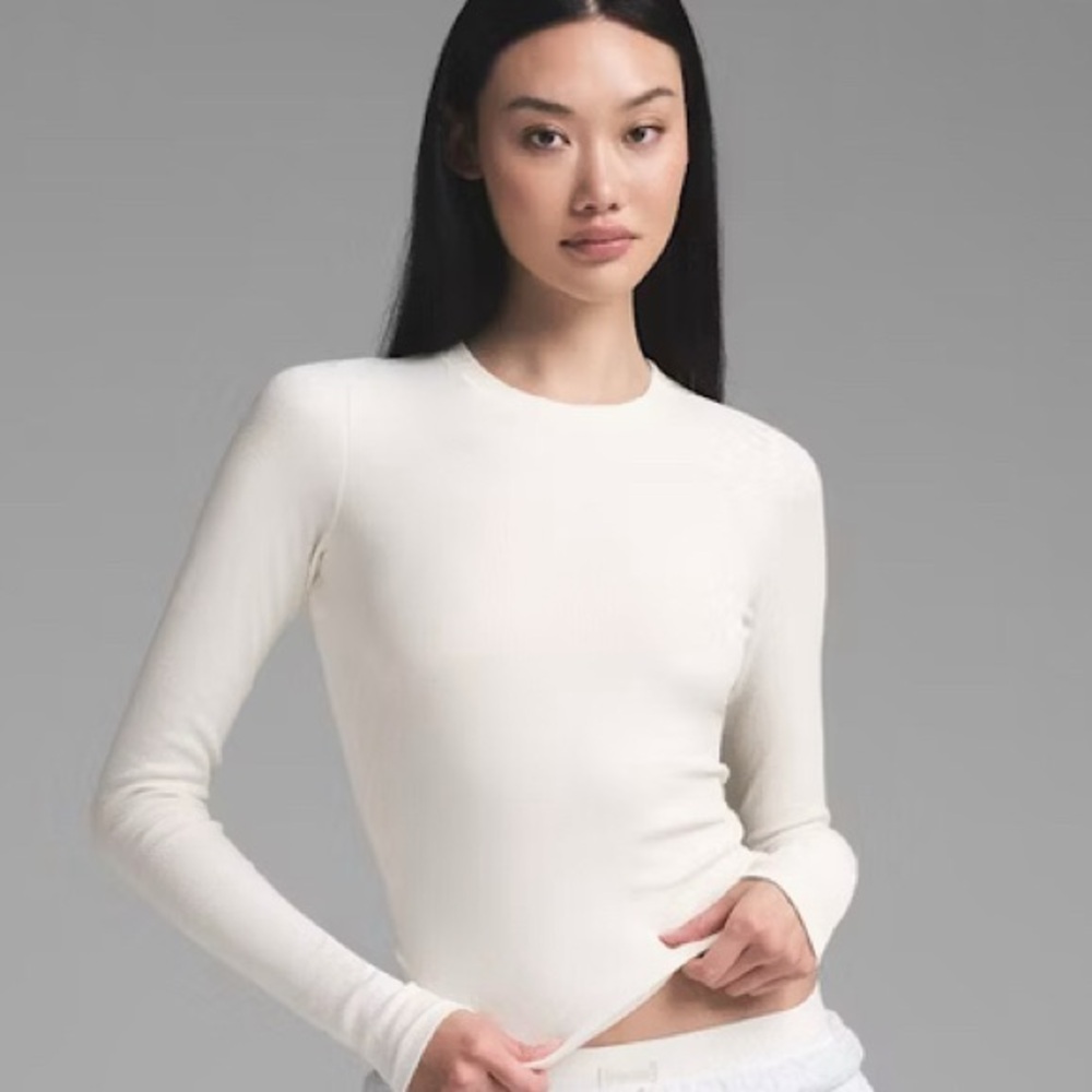 SKIMS Cream Long Sleeve Tee